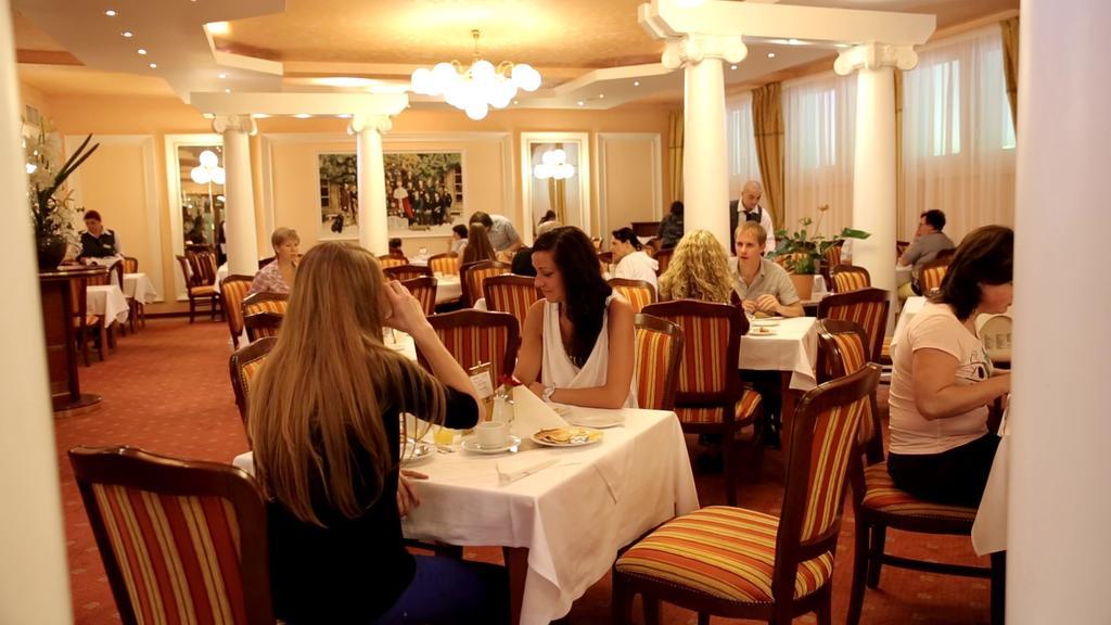Ensana Centralni Lazne - Maria Spa Mariánské Lázně Kültér fotó