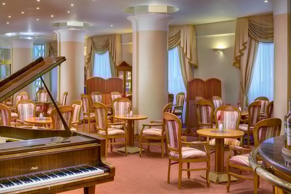 Ensana Centralni Lazne - Maria Spa Mariánské Lázně Kültér fotó