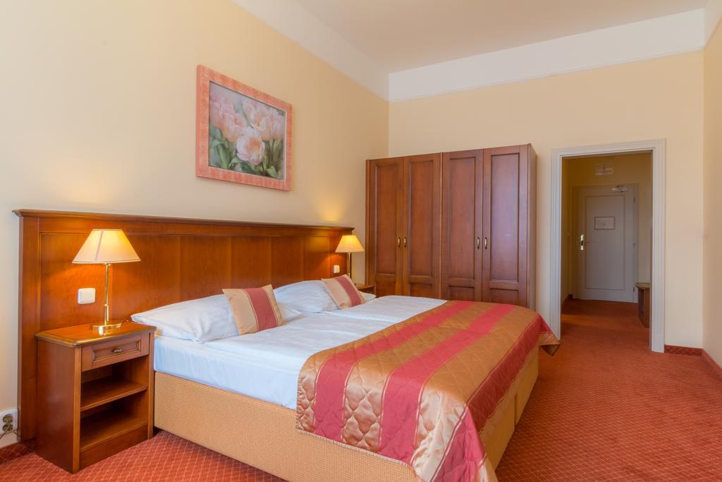 Ensana Centralni Lazne - Maria Spa Mariánské Lázně Kültér fotó