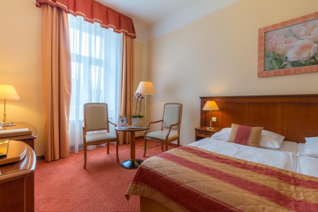 Ensana Centralni Lazne - Maria Spa Mariánské Lázně Kültér fotó