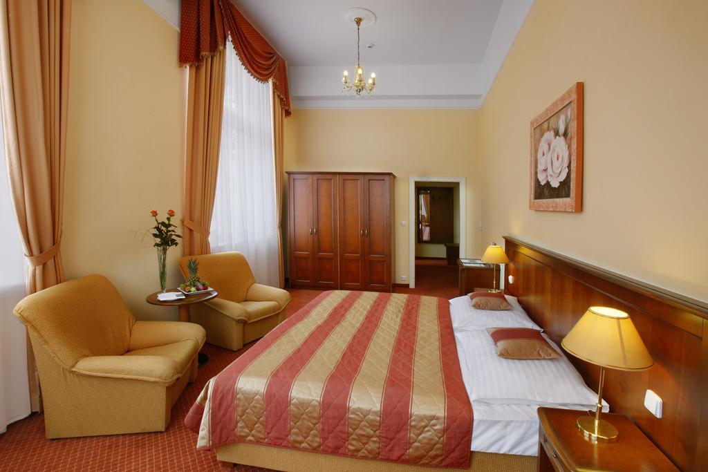 Ensana Centralni Lazne - Maria Spa Mariánské Lázně Szoba fotó